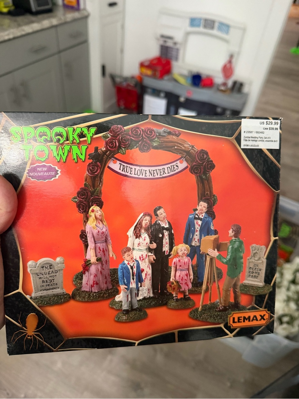 Lemax Spooky Town Halloween Figurine set